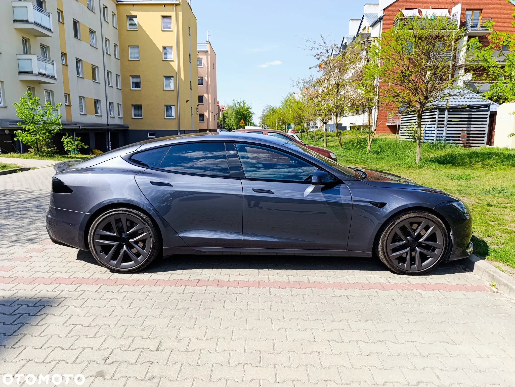Tesla Model S Plaid - 17