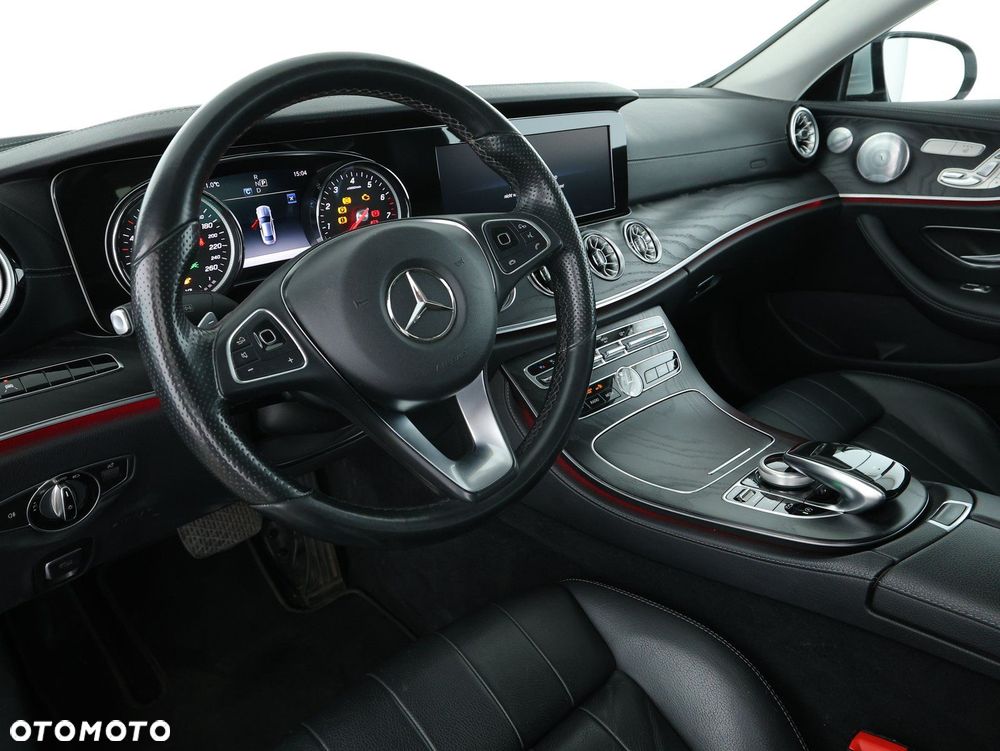 Mercedes-Benz Klasa E - 25