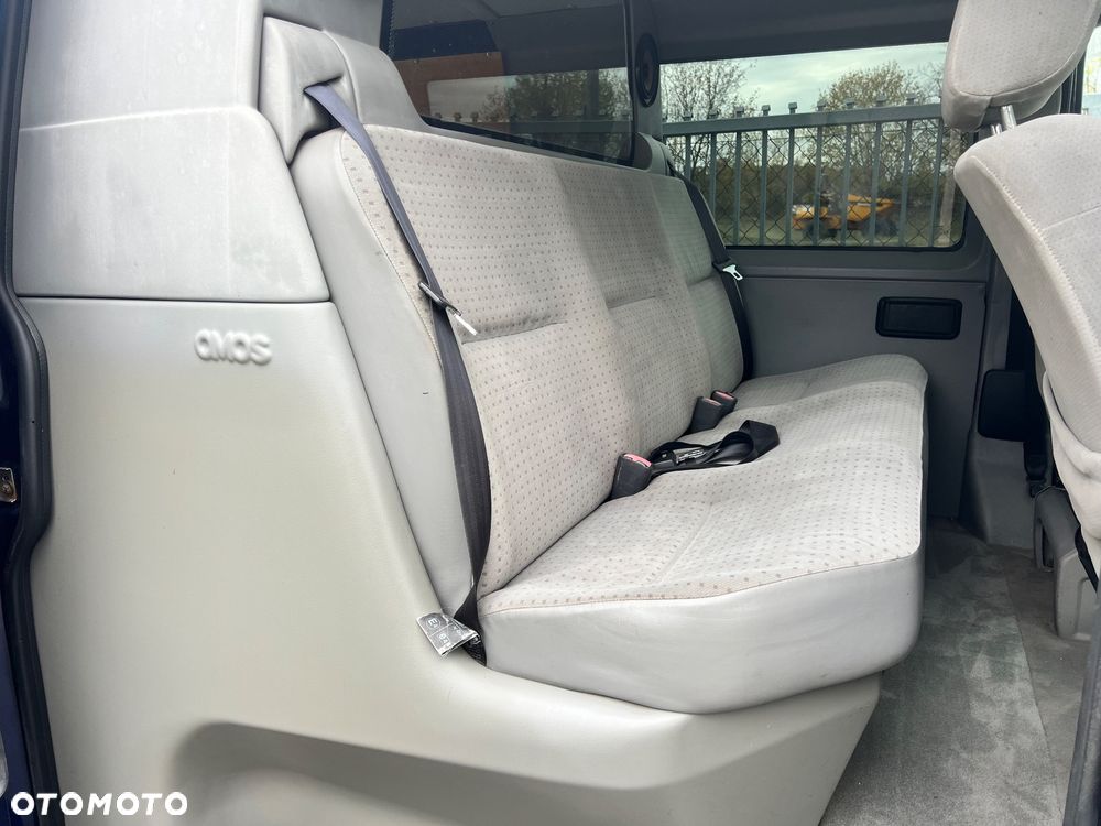 Volkswagen Transporter - 18