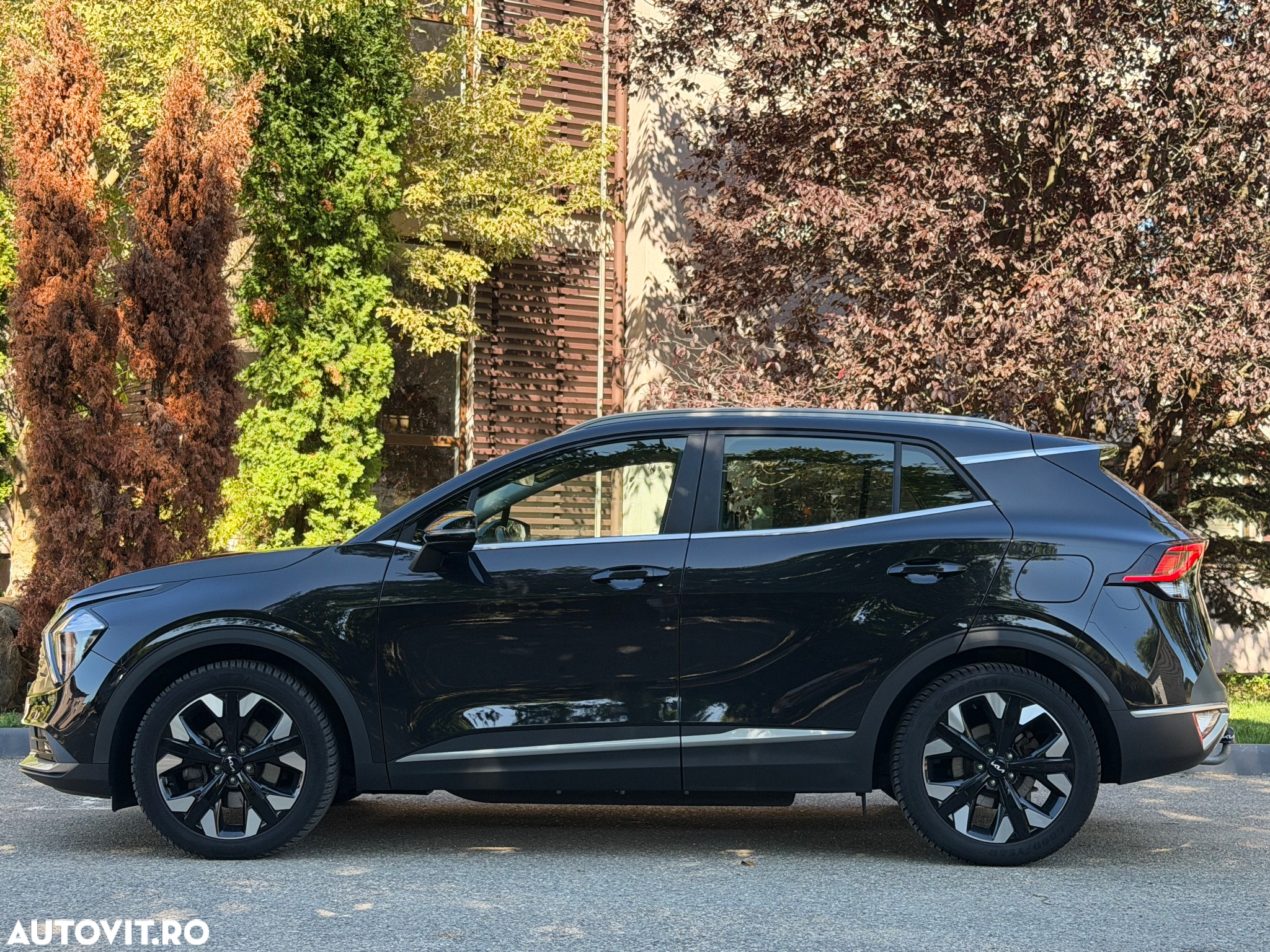 Kia Sportage 1.6 T-GDI PHEV 6AT 4x4 Style - 34