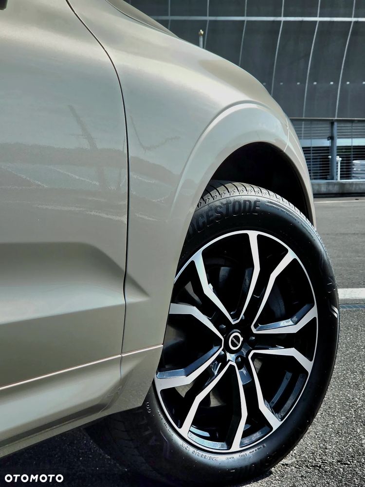 Volvo XC 60 B4 D Plus Bright - 21