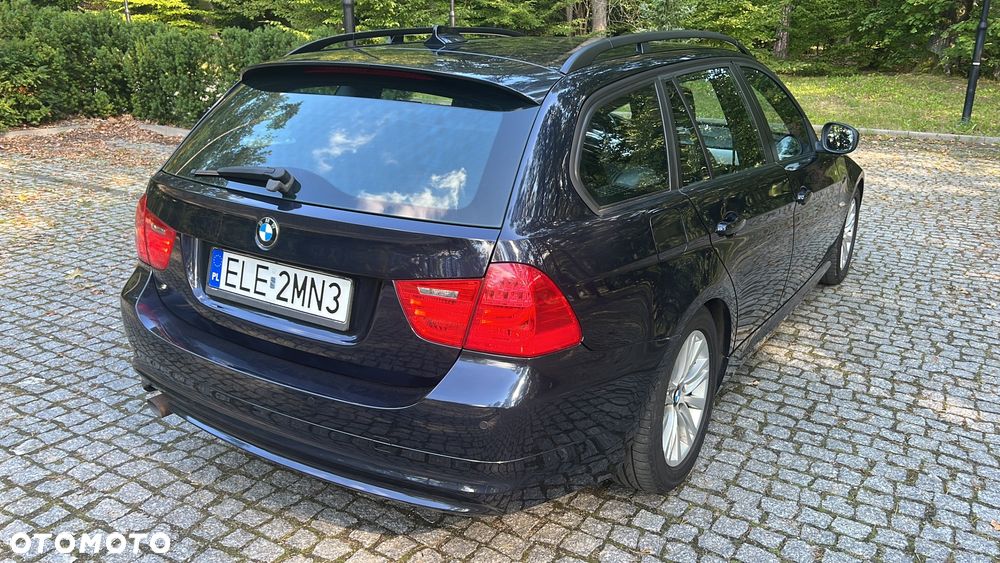 BMW Seria 3 - 16