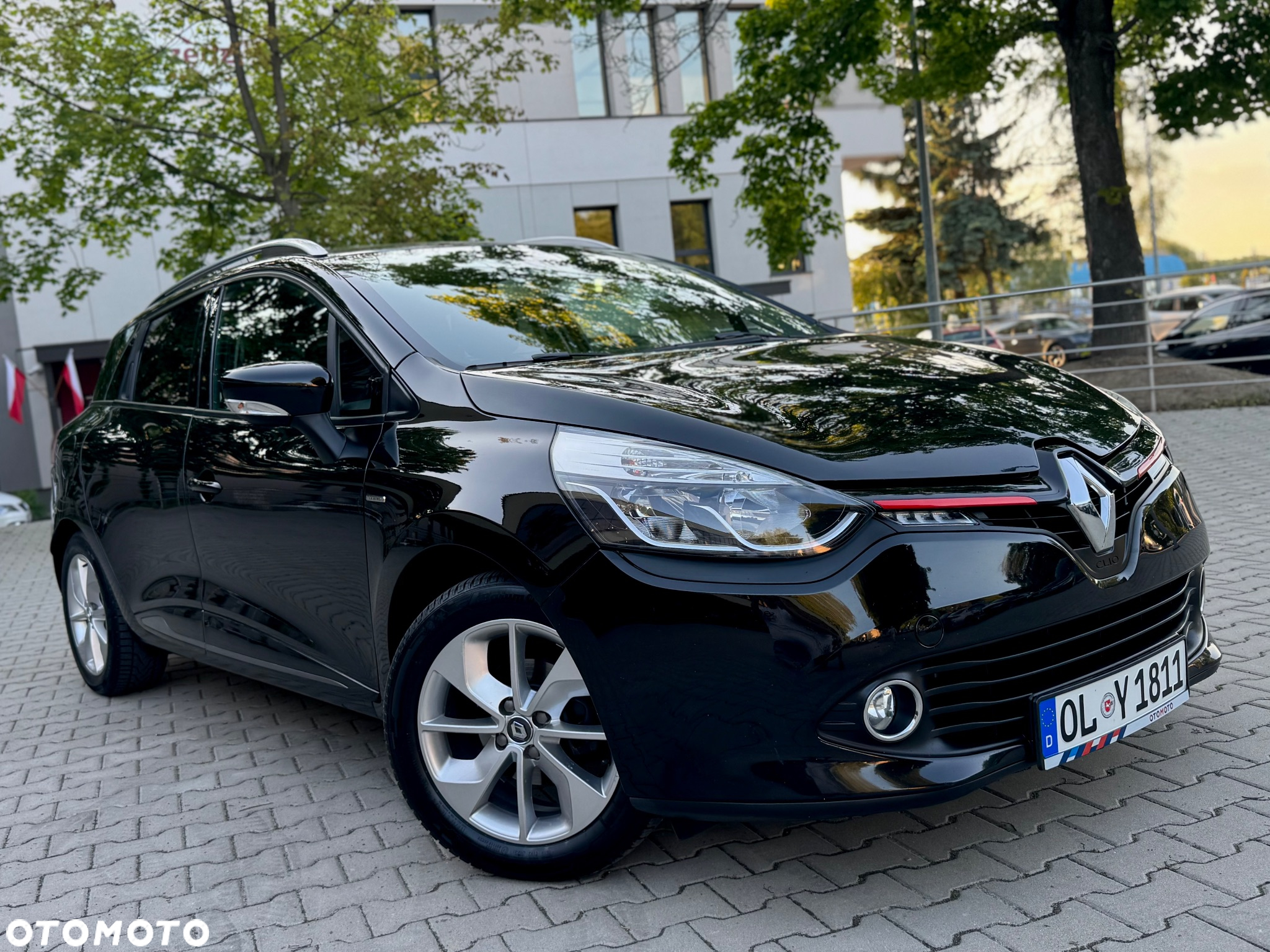 Renault Clio 1.2 16V Limited EU6 - 11