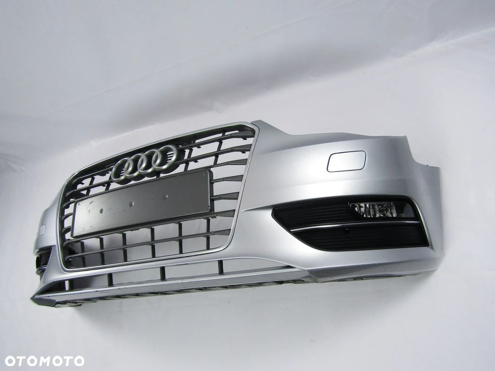 Zderzak przedni Audi A3 8V 12 - 16 Sprysk. Kod lakieru LA7R - 8