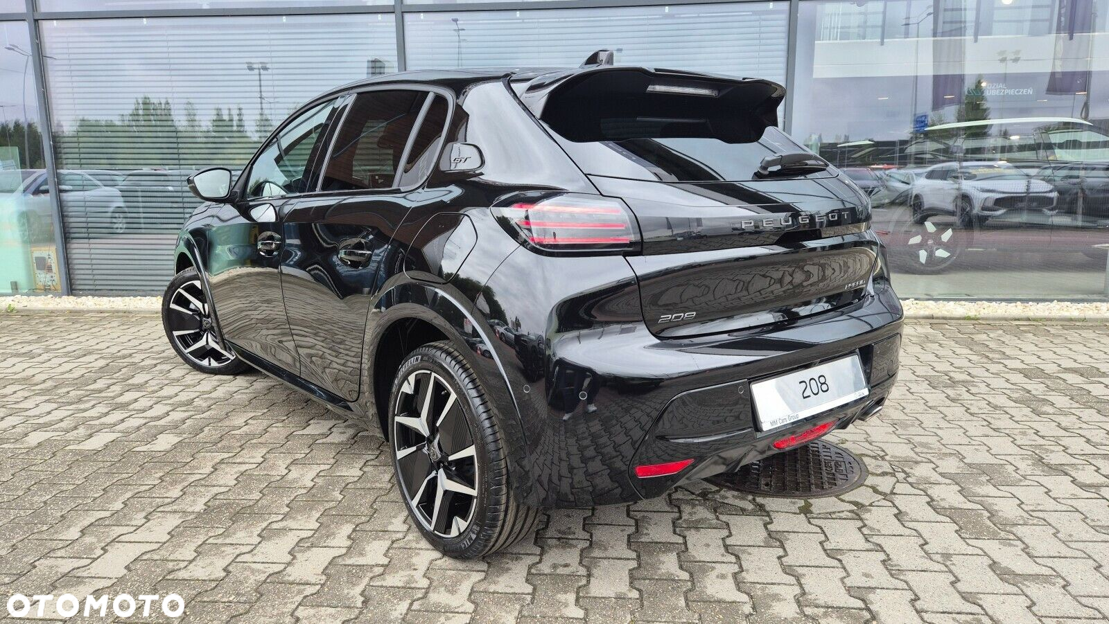 Peugeot 208 - 10