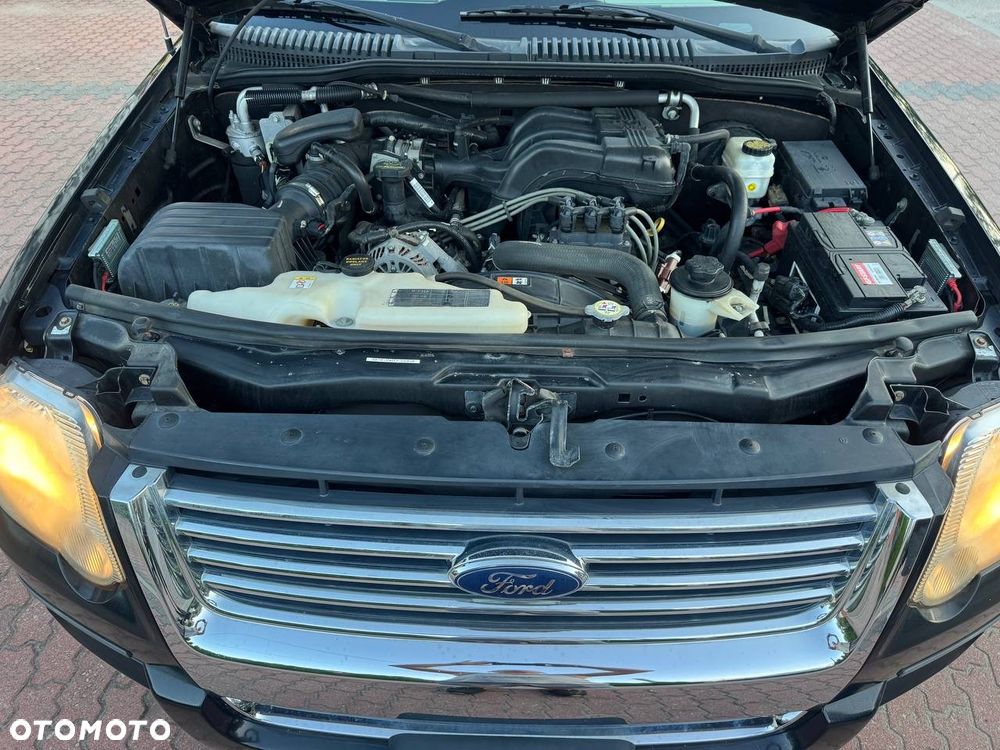 Ford Explorer 4.0 4WD - 23