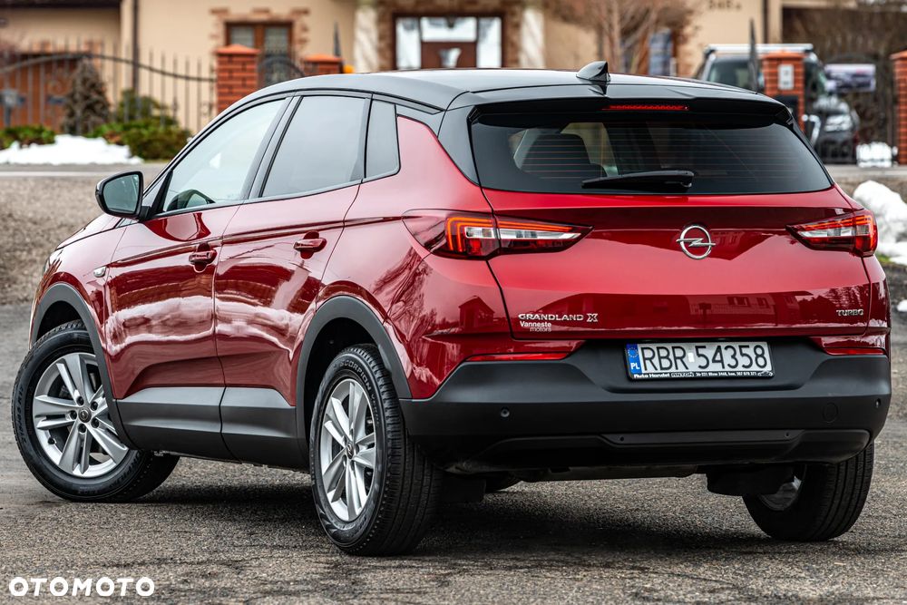 Opel Grandland X 1.2 Start/Stop Business Elegance - 3