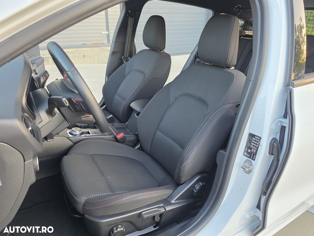 Ford Focus 1.5 EcoBoost ST-Line - 14