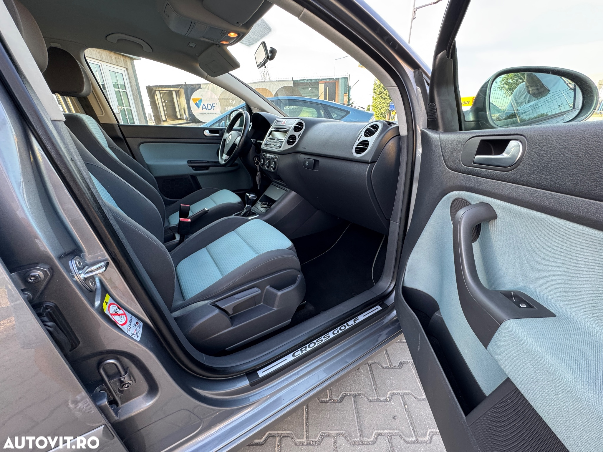 Volkswagen Golf Plus 1.9 TDI DPF DSG CrossGolf - 35