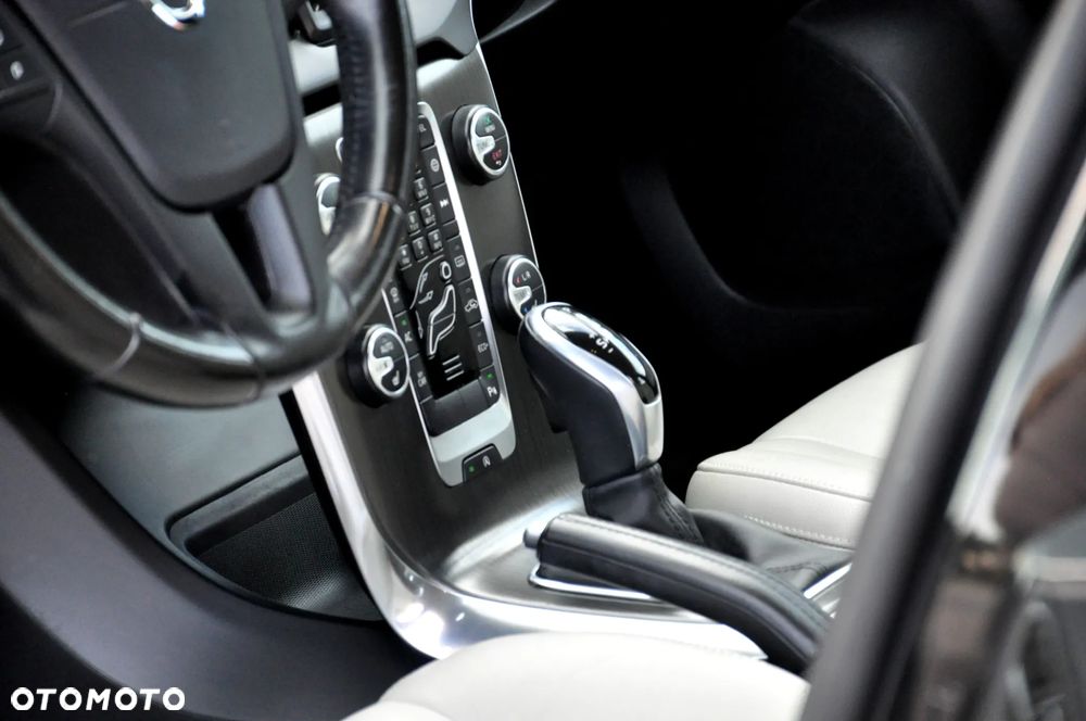 Volvo V40 T2 Geartronic Inscription - 31
