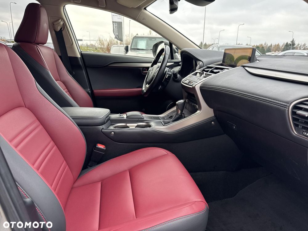 Lexus NX 300h F Impression AWD - 9