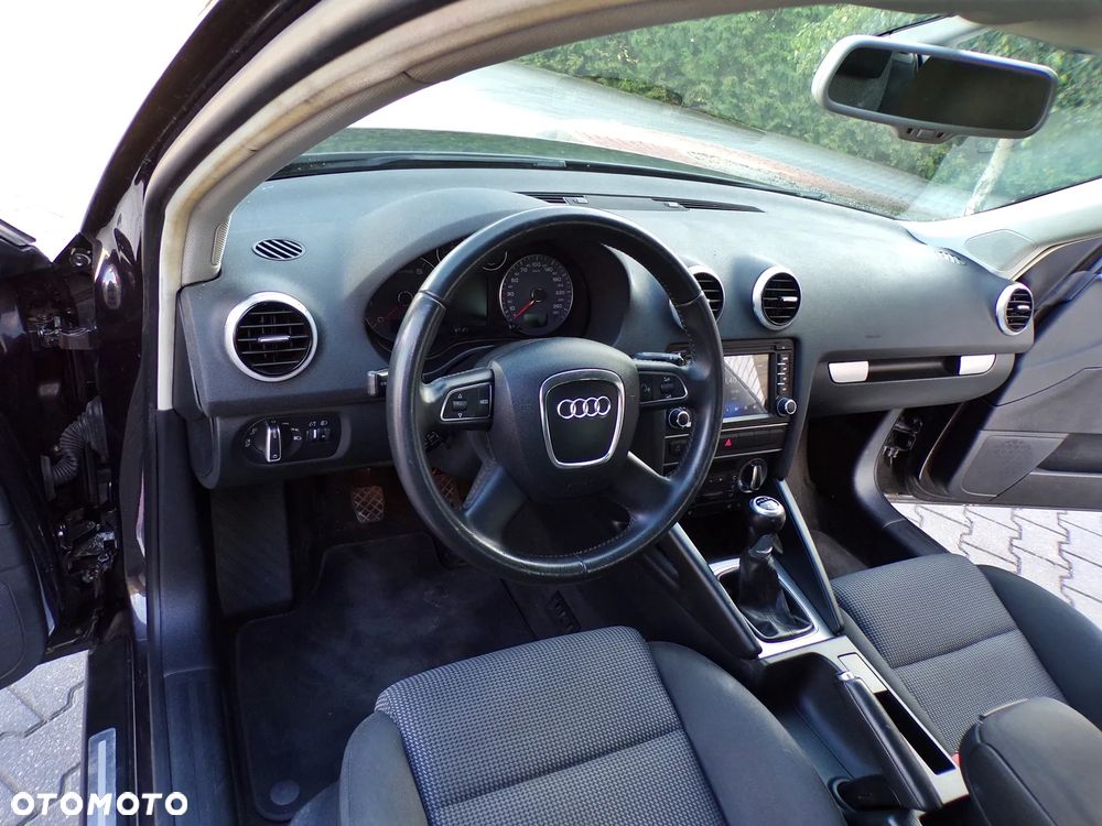 Audi A3 Sportback 1.4 TFSI Ambiente - 15