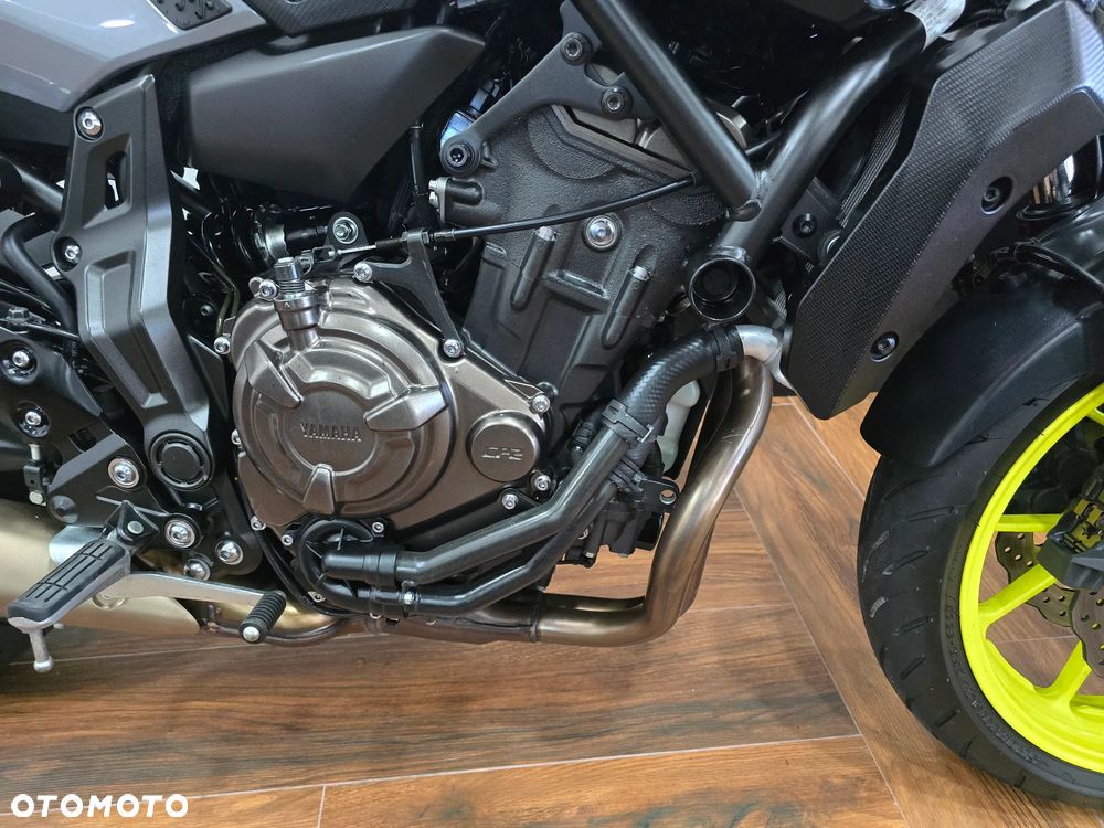 Yamaha MT - 20
