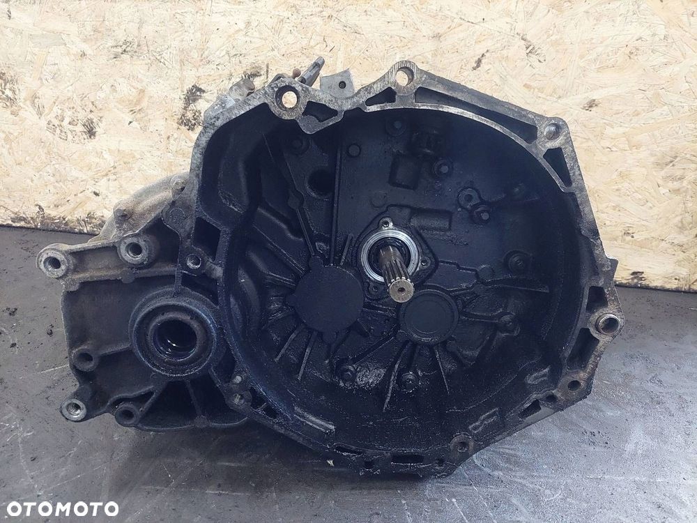 SKRZYNIA BIEGÓW OPEL ASTRA H 1.7 CDTI MANUAL 5 BIEGÓW F23 - 1