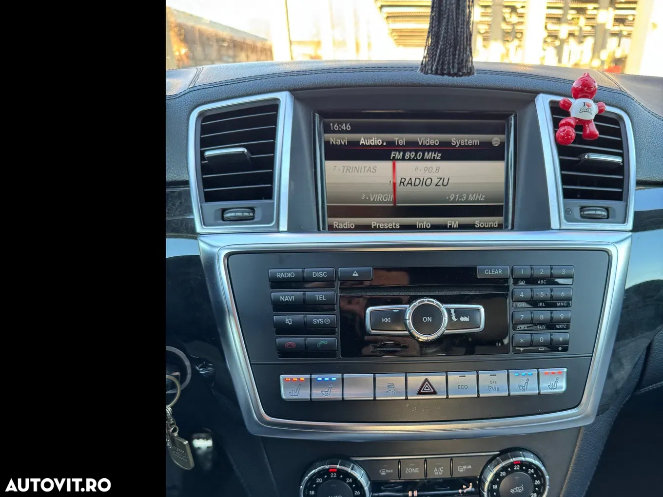 Mercedes-Benz ML 350 BlueTec 4MATIC Aut - 24