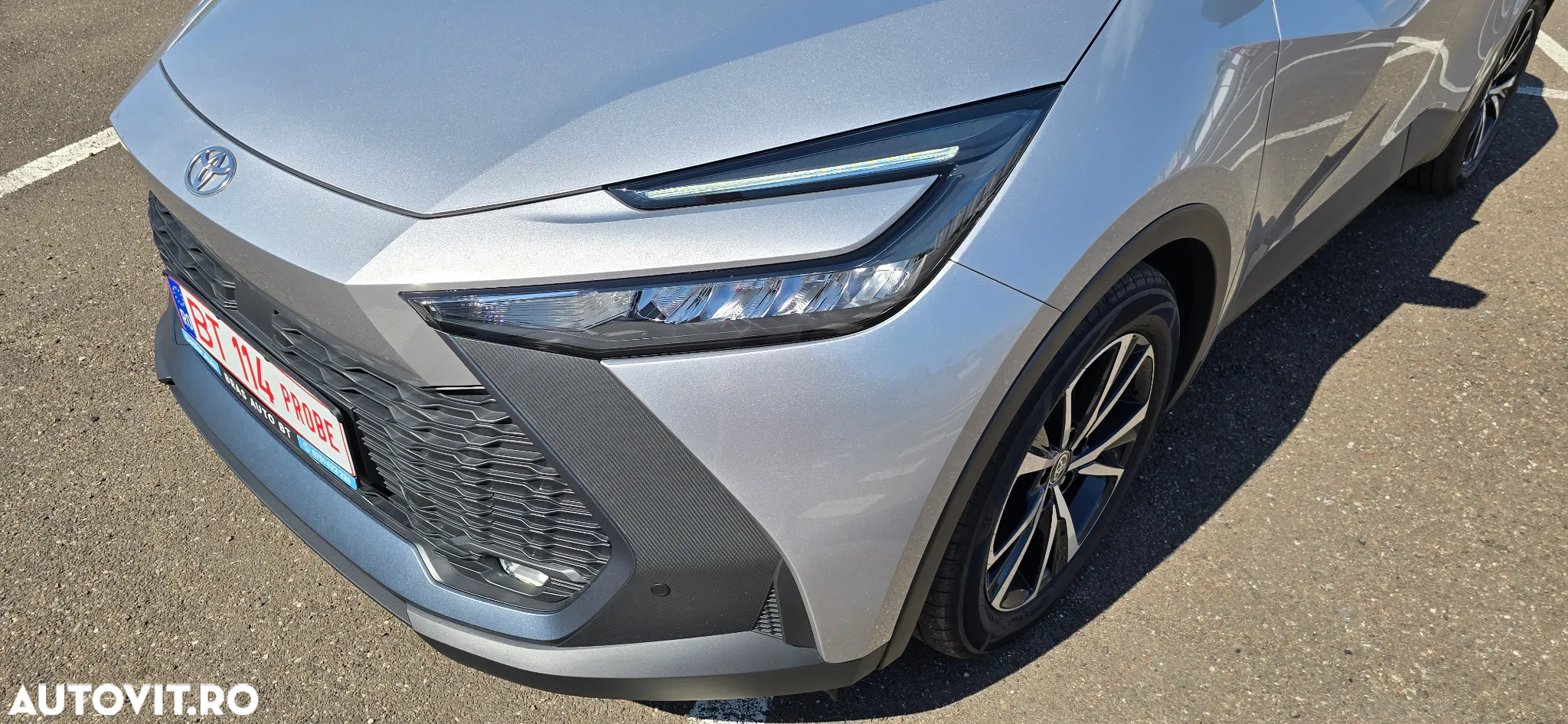 Toyota C-HR 1.8 Hybrid Team Deutschland - 37