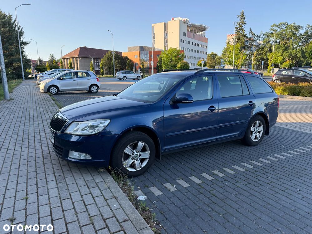 Skoda Octavia 1.6 Combi - 5