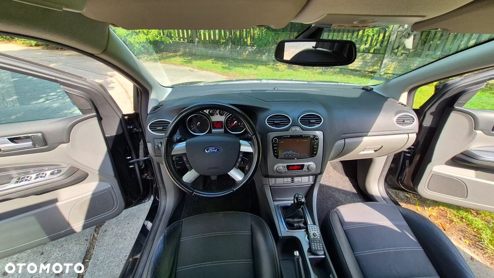 Ford Focus 1.6 TDCi DPF Titanium - 29