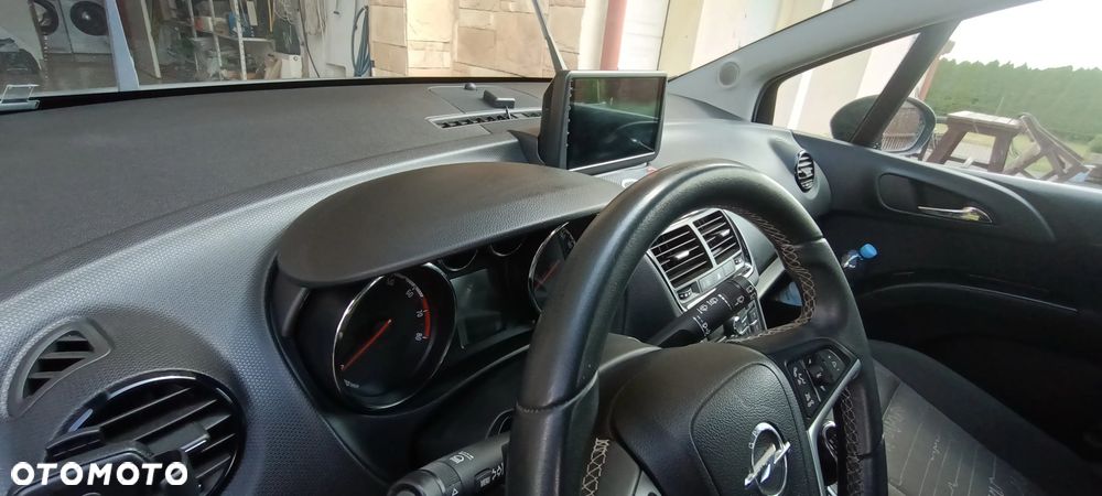 Opel Meriva - 21