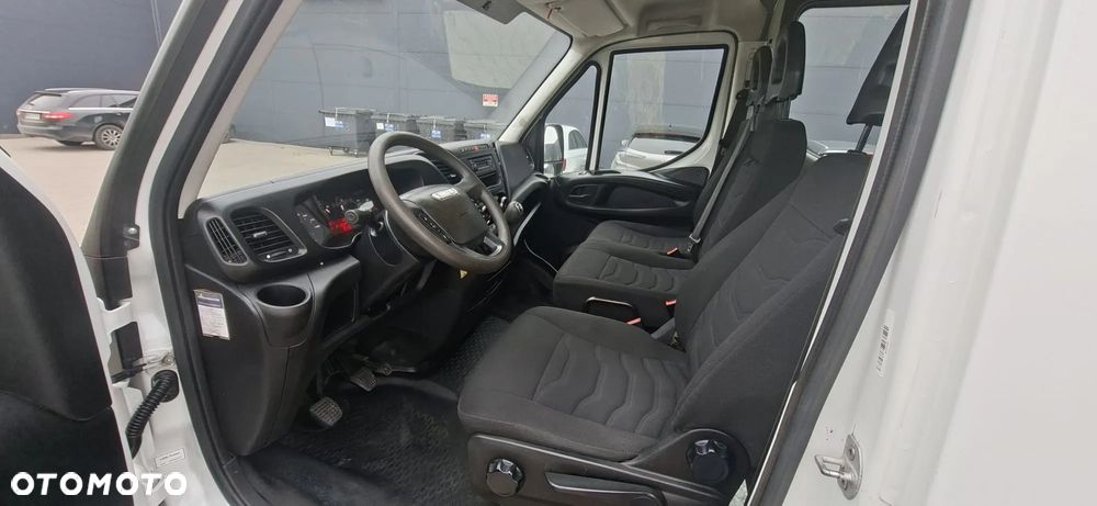 Iveco DAILY - 7