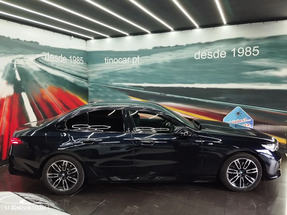 BMW 520 d Pack Desportivo M - 4