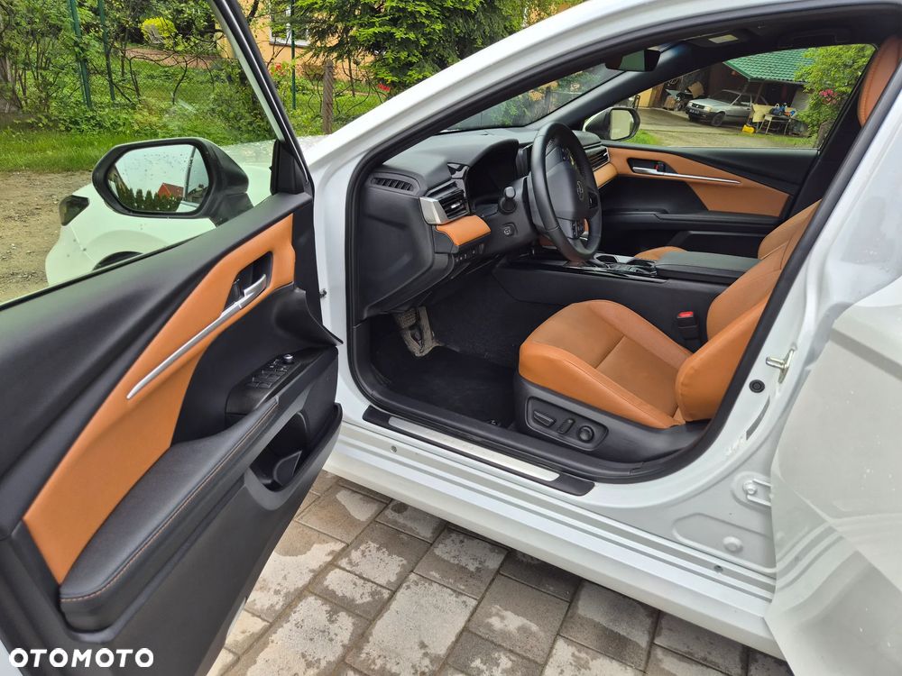 Toyota Camry 2.5 Hybrid Dynamic Force Prestige e-CVT - 12