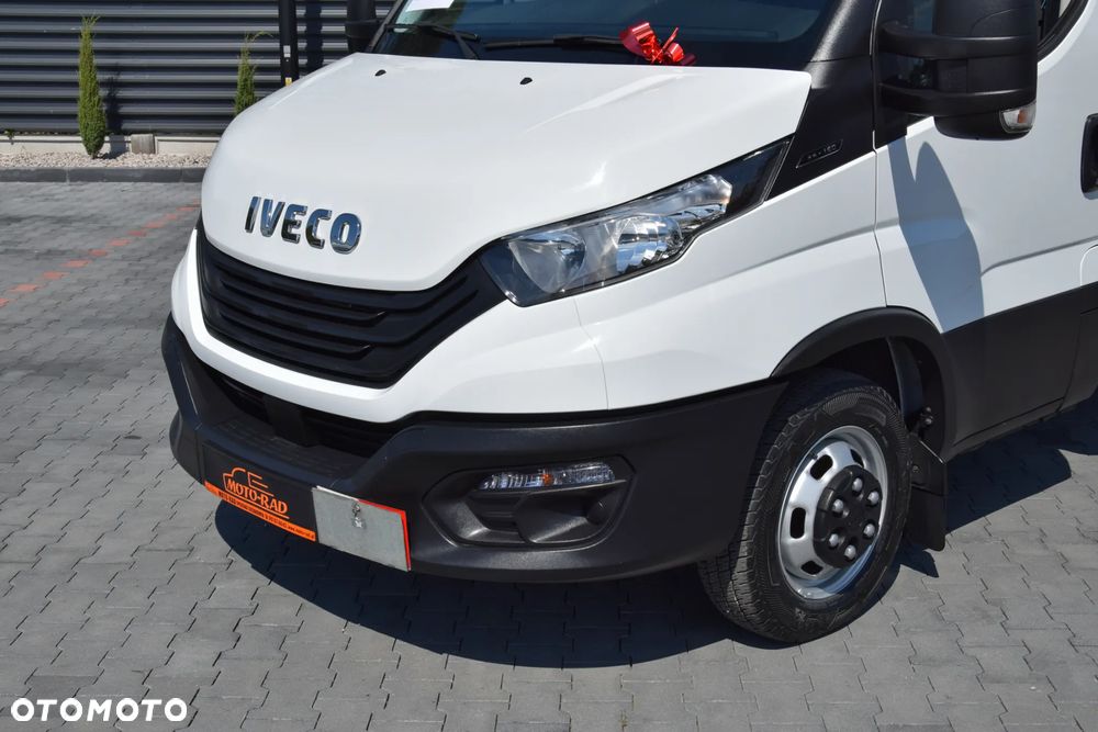Iveco DAILY 35C16 / 2.3 - 160 KM / 3 OSOBY / DO 3,5 TONY / KONTENER / DOSTAWCZE / WINDA PALFINGER / KLIMA / 2022 / SERWISOWANY / SPROWADZONY Z NIEMIEC - 9