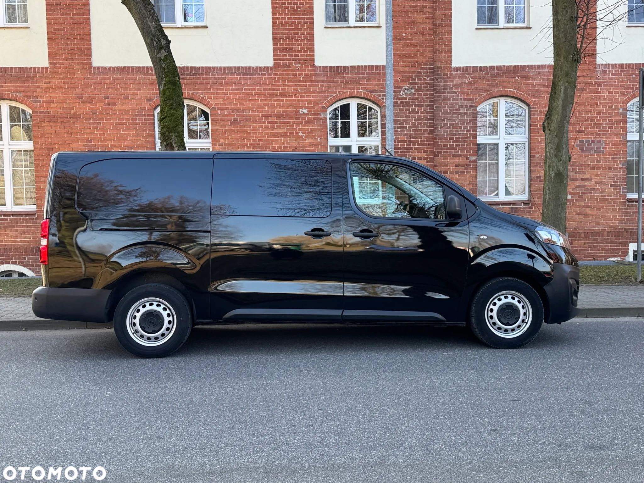 Opel VIVARO - 1