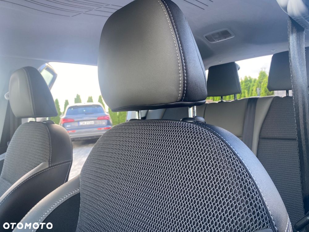 Peugeot 2008 PureTech 110 GPF Stop&Start EAT6 Allure - 24