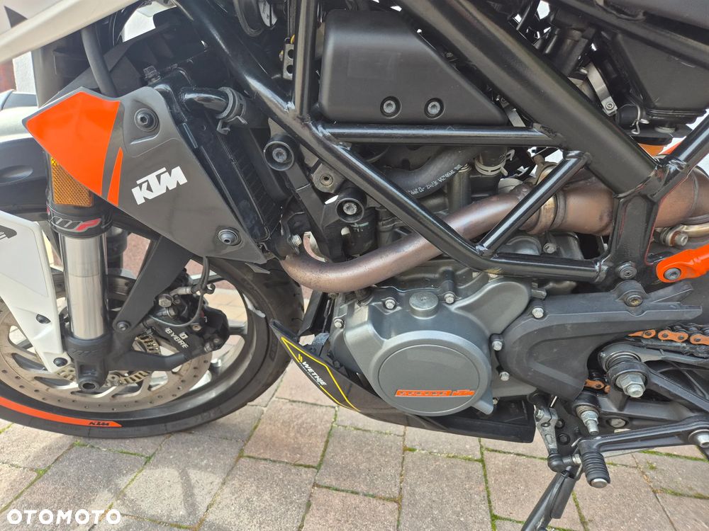 KTM Duke 125 - 14