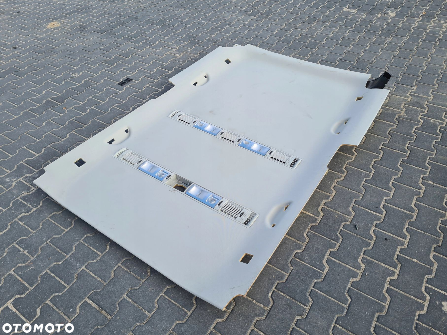VW T5 T6 MULTIVAN podsufitka tył 2 drzwi przesuwne - 2
