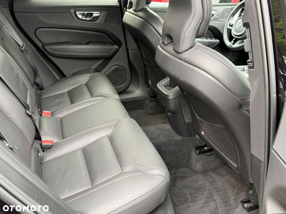 Volvo XC 60 B4 D AWD Geartronic RDesign - 14