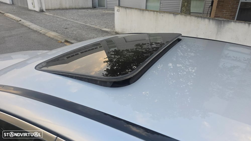 Mercedes-Benz E 220 d Avantgarde+ - 7