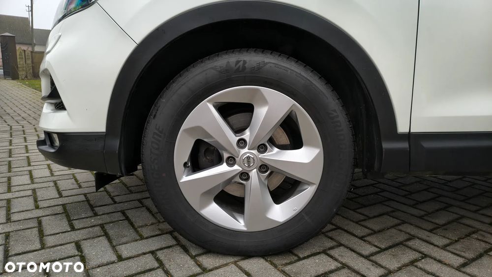Nissan Qashqai 1.6 DIG-T 360 - 9