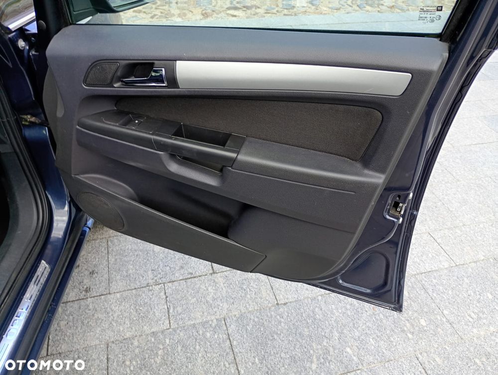 Opel Zafira 1.8 Edition 111 Jahre - 16