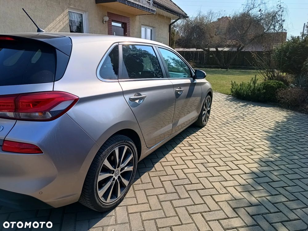 Hyundai i30 1.6 D Premiere Style - 4