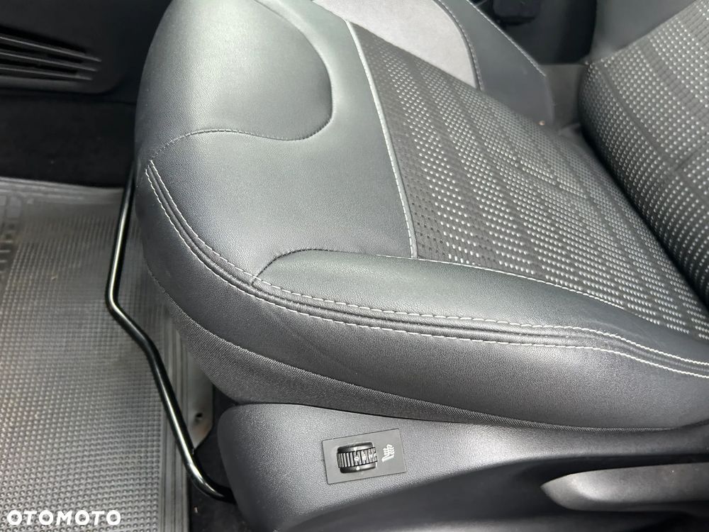 Peugeot 2008 PureTech 110 Stop&Start Allure - 12