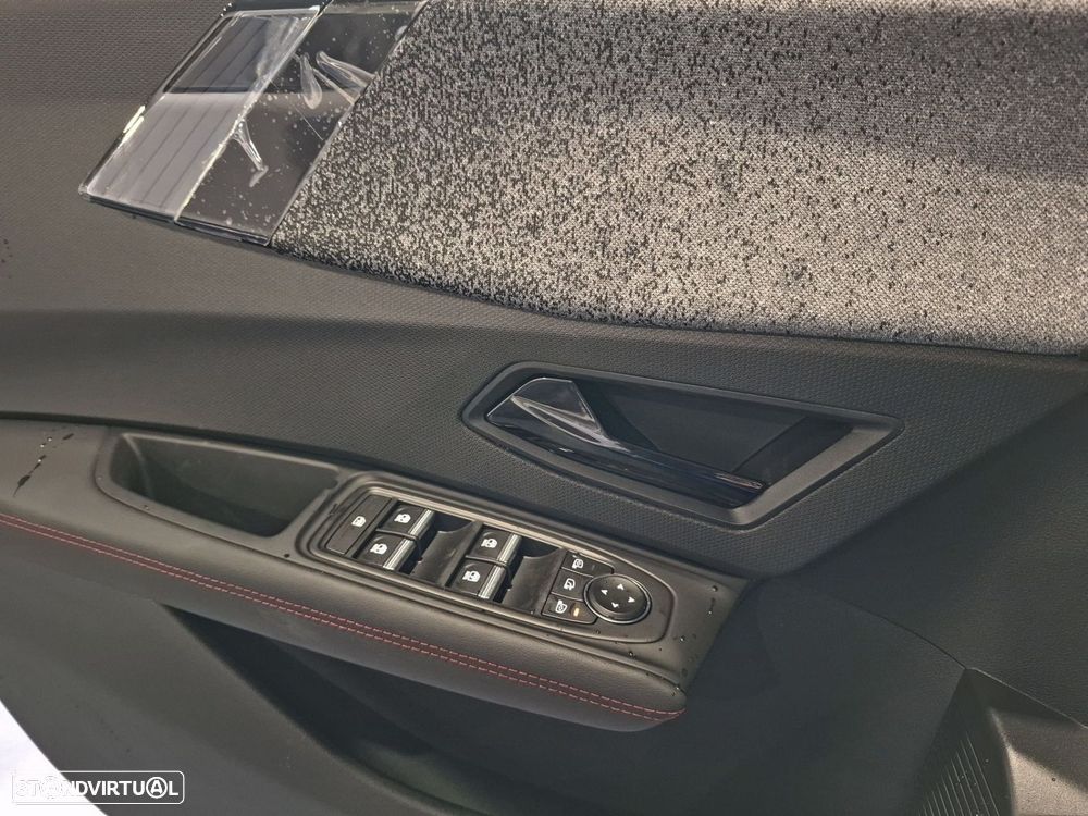 Renault Clio — fotografia 18