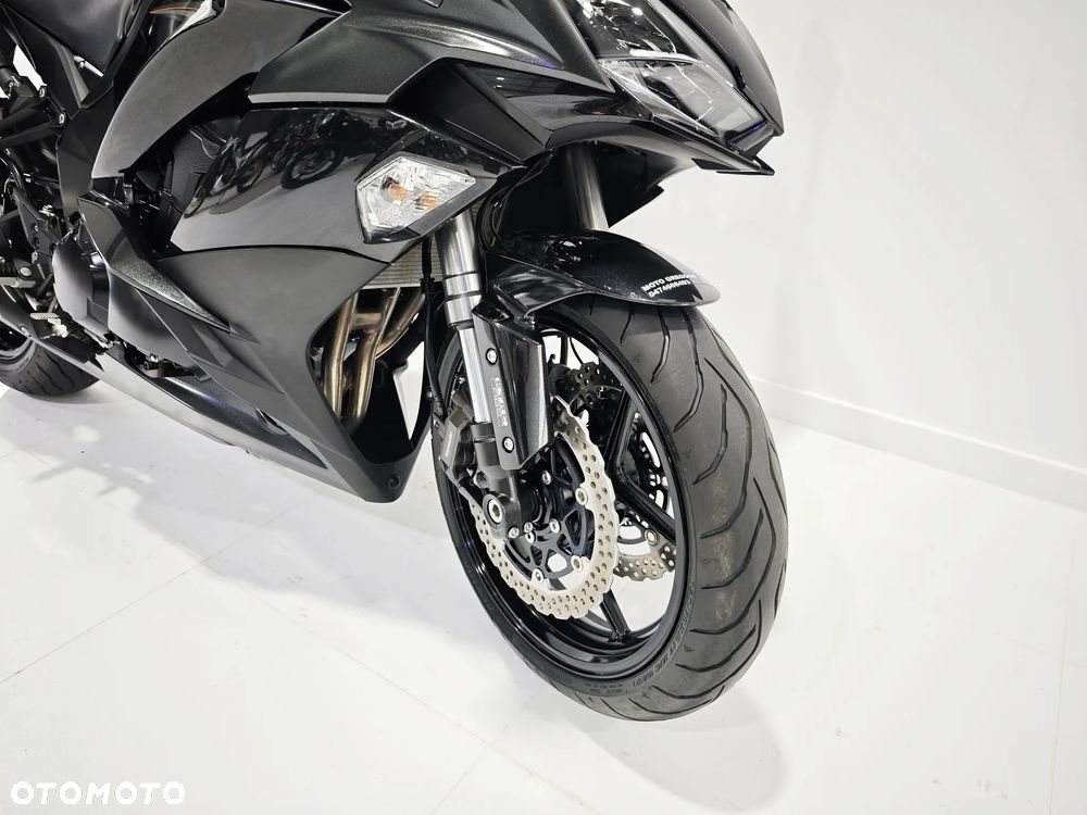 Kawasaki Ninja 1000 SX - 9