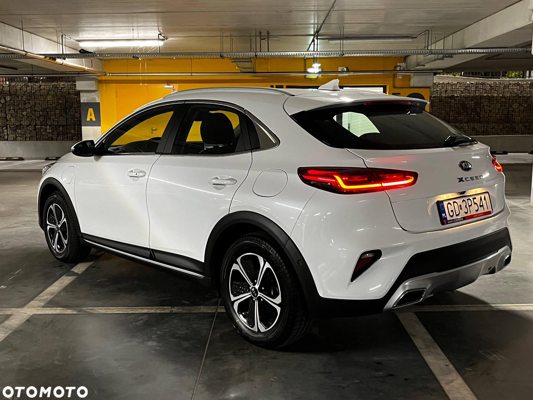 Kia XCeed 1.6 GDI DCT6 OPF Plug-in-Hybrid SPIRIT - 17