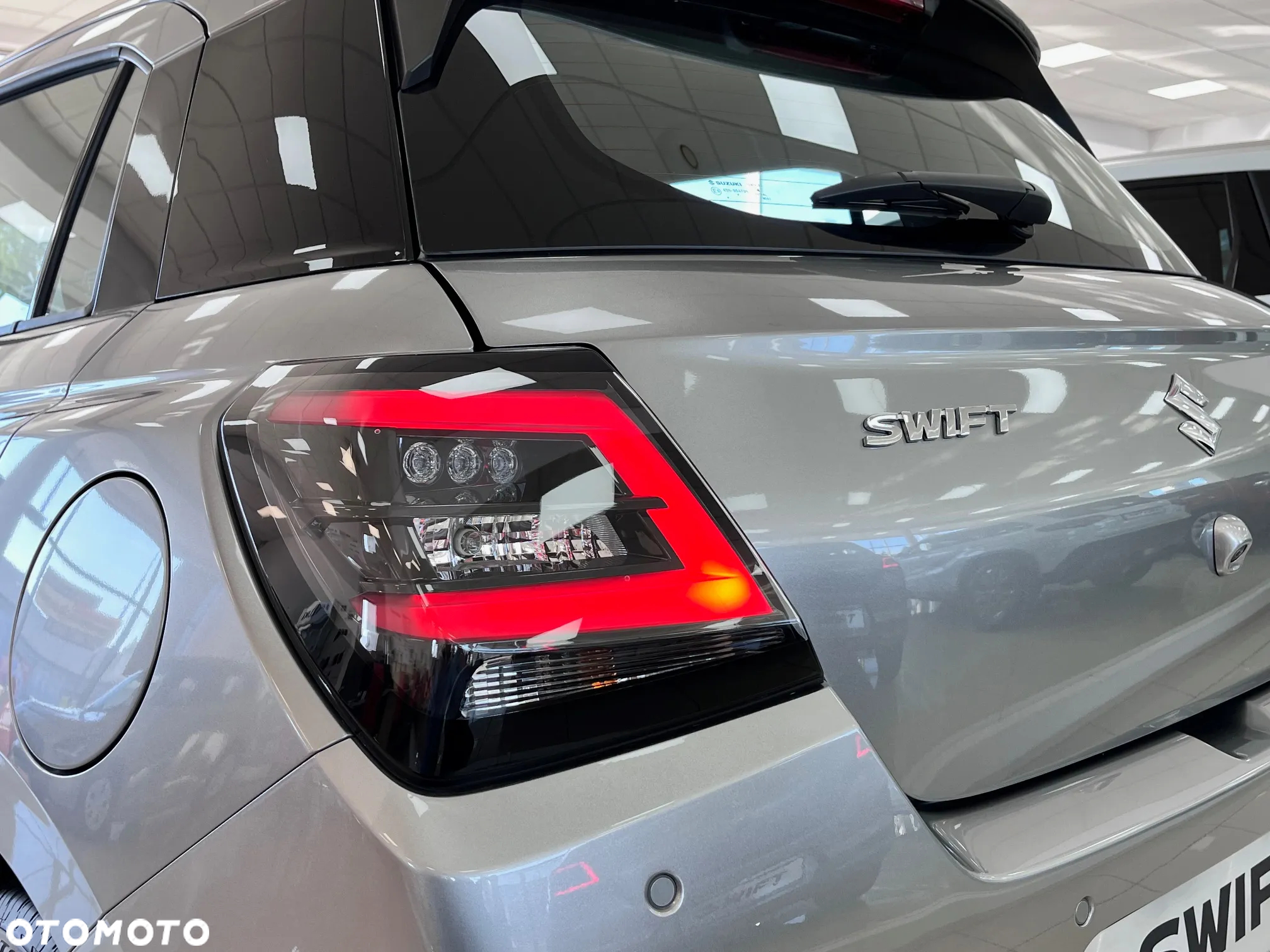 Suzuki Swift 1.2 Dualjet SHVS Premium - 9