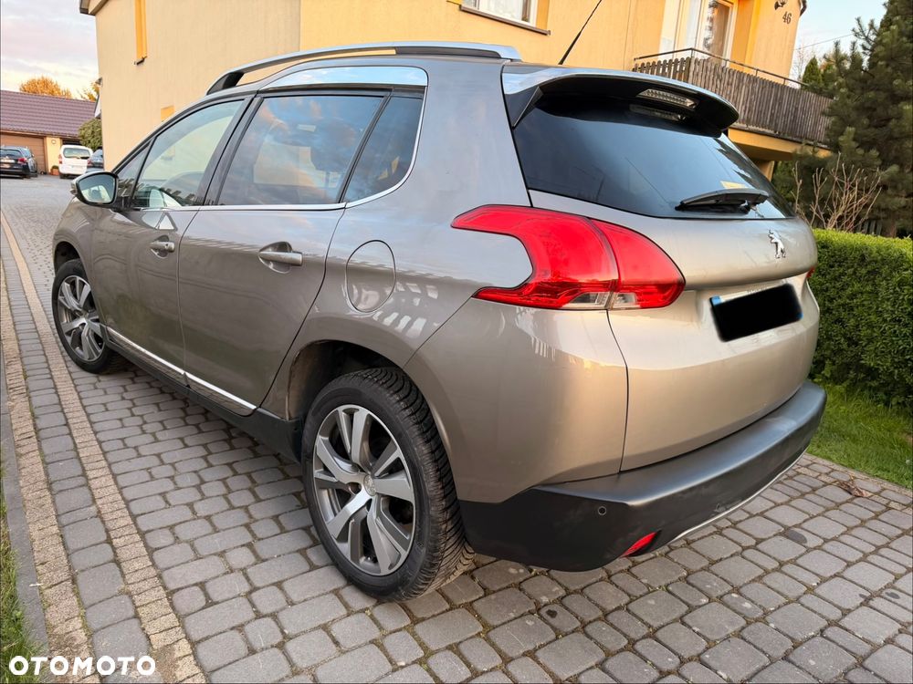Peugeot 2008 1.6 e-HDi Allure S&S - 31