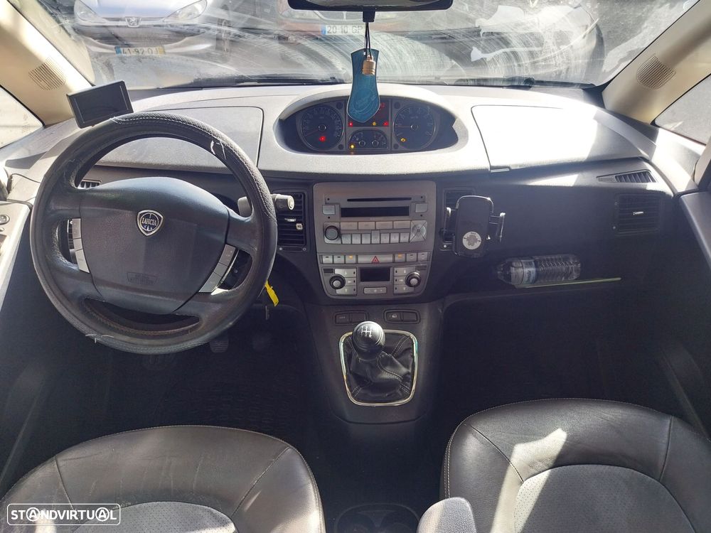 Lancia Musa 1.3 16V M-jet Argento - 13