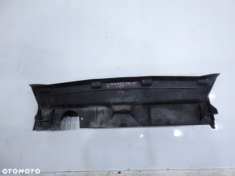 KIEROWNICA POWIETRZA VOLVO V50 - 2