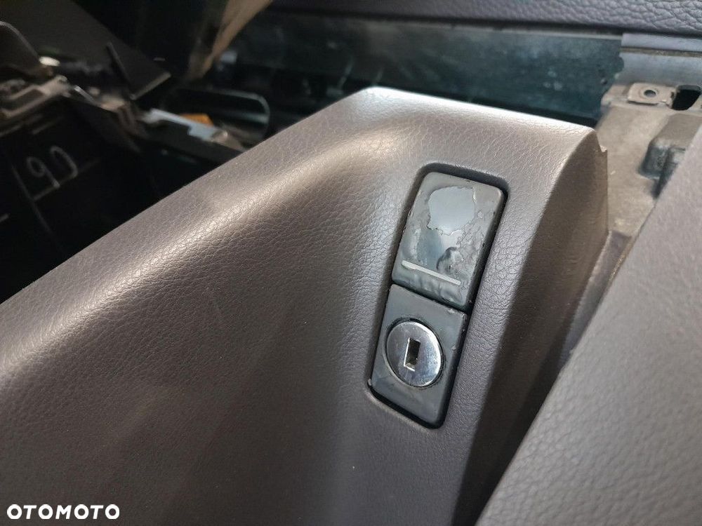 VW PHAETON DESKA ROZDZIELCZA PODUSZKI PASY - 11