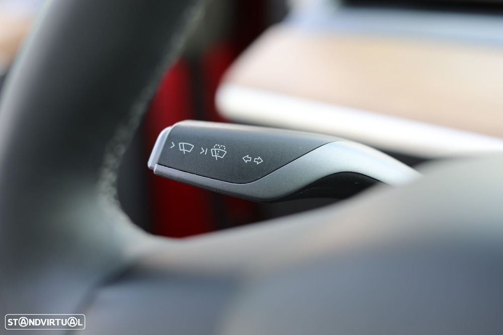 Tesla Model 3 Long Range Tração Integral - 17