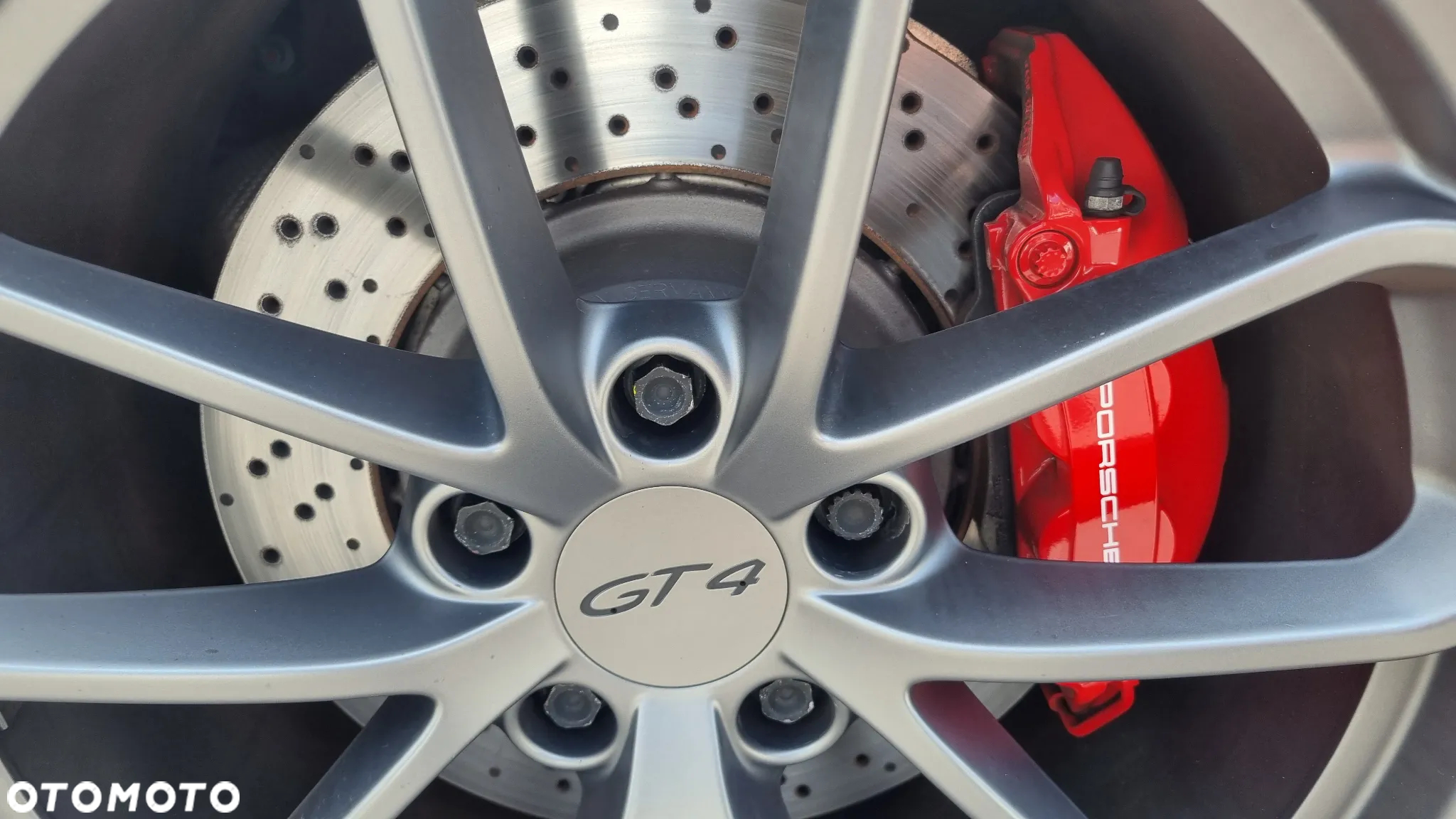 Porsche 718 Cayman GPF GT4 - 22
