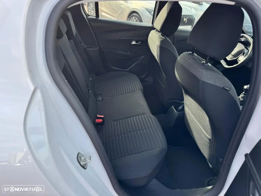 Peugeot 208 - 9