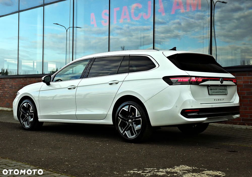 Volkswagen Passat 2.0 TDI SCR Elegance DSG - 10