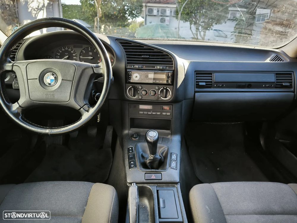 BMW 318 - 11